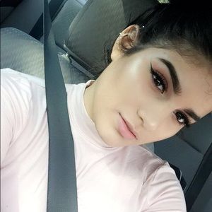 Meet your Posher, Rebecca